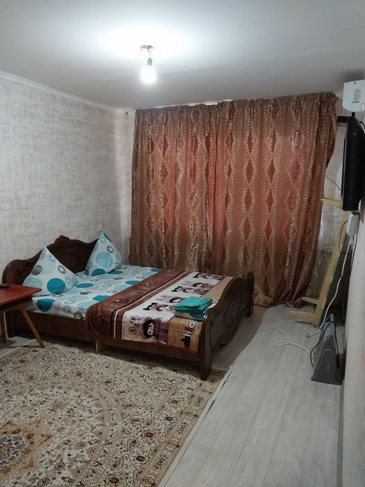 1бөлмелі пәтер сағатқа, суткаға жалданады  , 18/00 кейін квартира саға