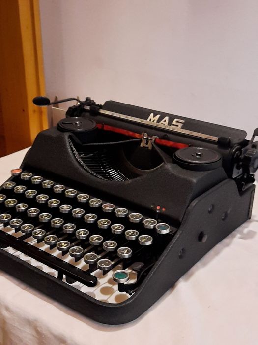 Mașină de scris Mas  1934 impecabilă