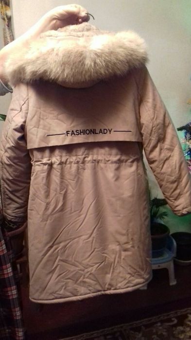 Стильная зимняя женская куртка..