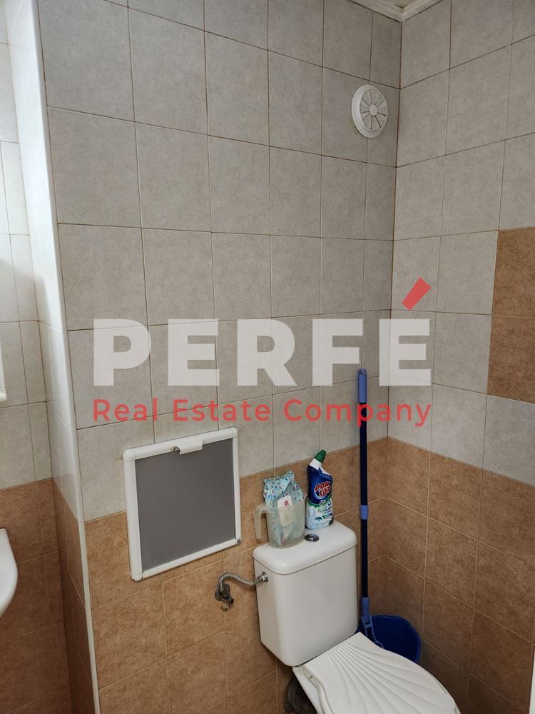 Продава се Двустаен апартамент в Бургас, Славейков - 70 кв.м за 1470 €/кв.м - Снимка #11