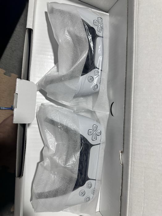 Playstation3,4,5 slim 1Tb 20 игр на борту все есть гарантия тоже