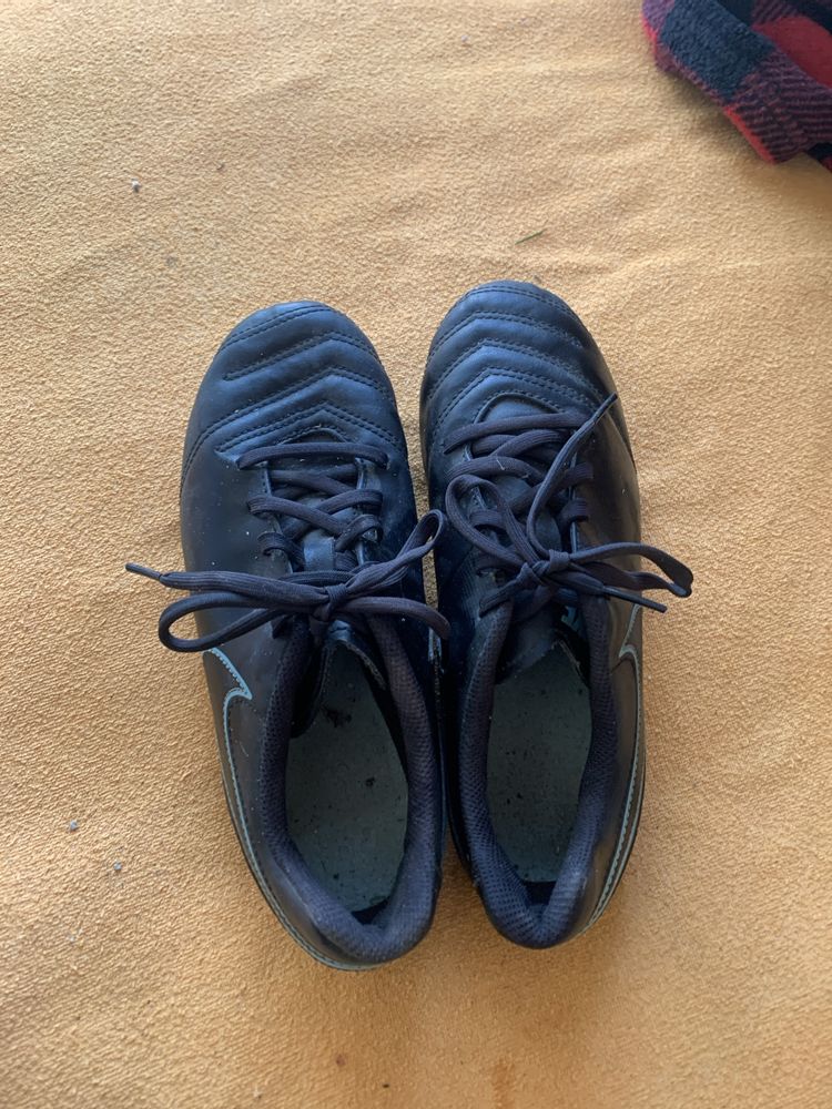 Ghete Fotbal Nike Tiempo VI SG
