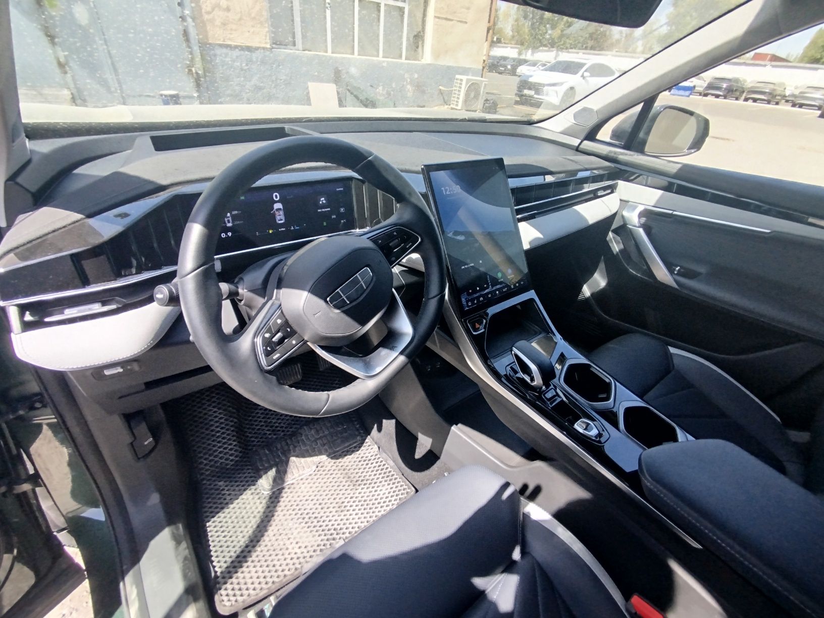 Geely Atlas 2024