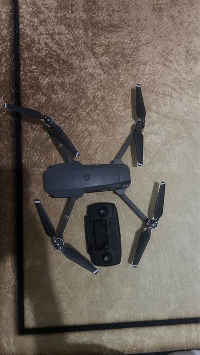 Дрон (кварокоптер) dji mavic pro