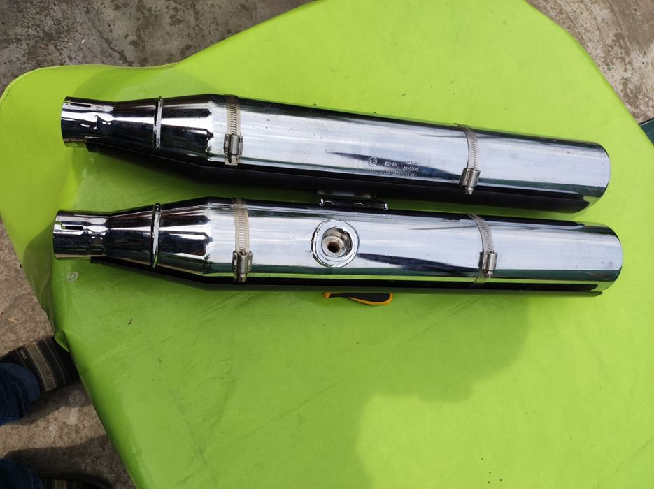 Far moto cu led si evacuari Harley davidson