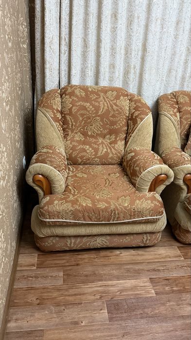 Продам Диван 3-2-1