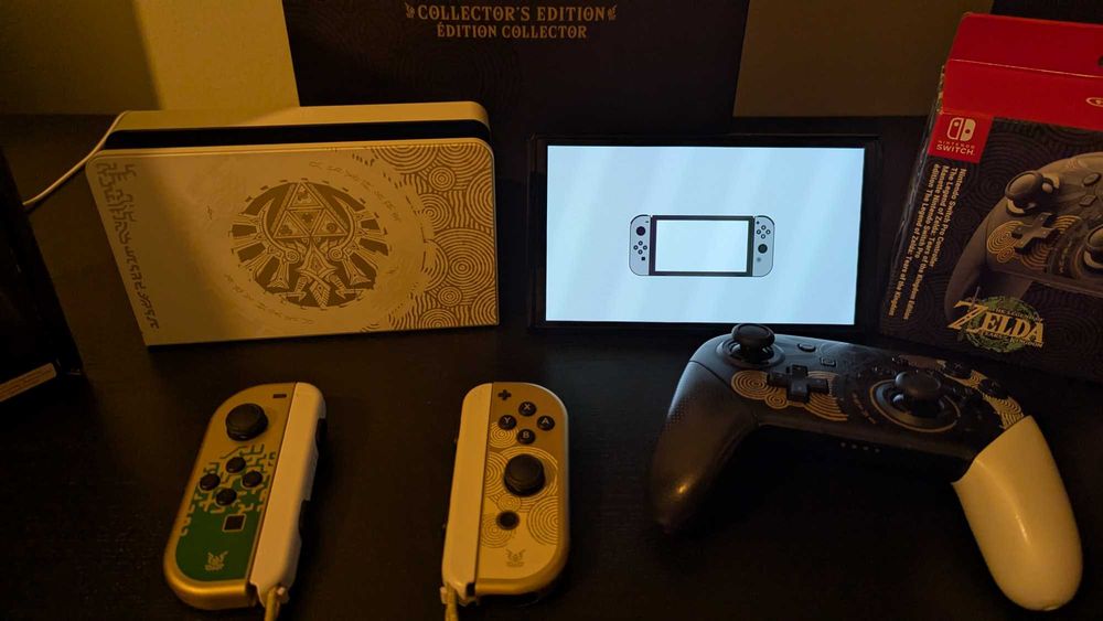 Nintendo Switch OLED Zelda Edition + Controller + Joc