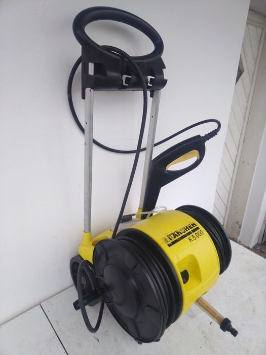Професионална водоструйка KARCHER  K5. 000 M 2000W 13MPa
Мощност 2000W