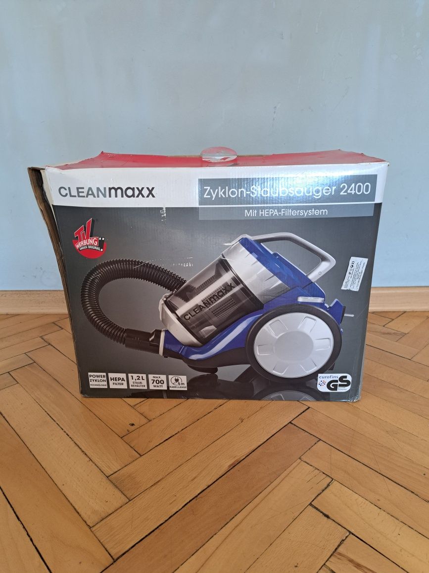 Прахосмукачка Cleanmaxx C-320-70