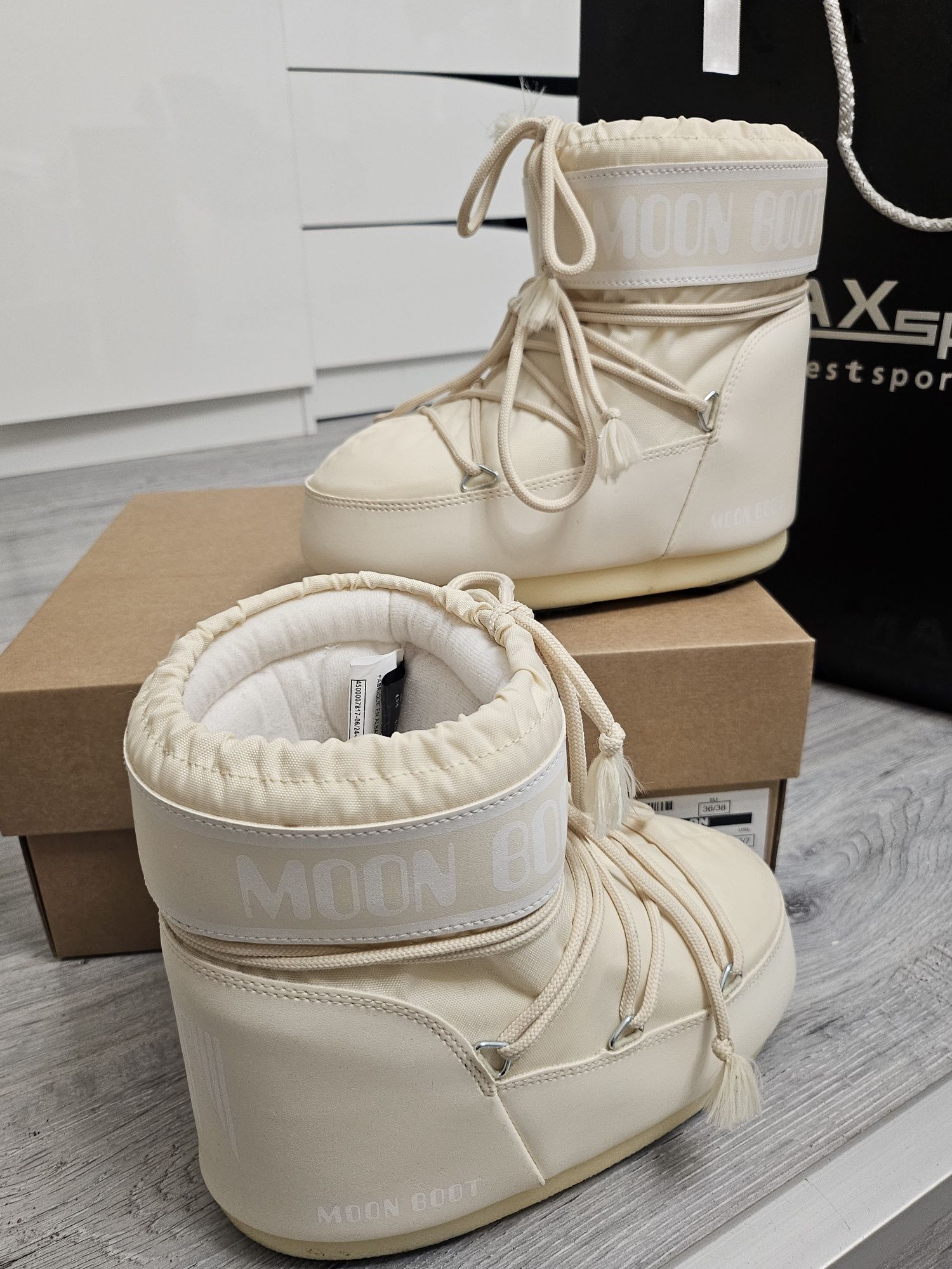 Дамски апрески MOON BOOT