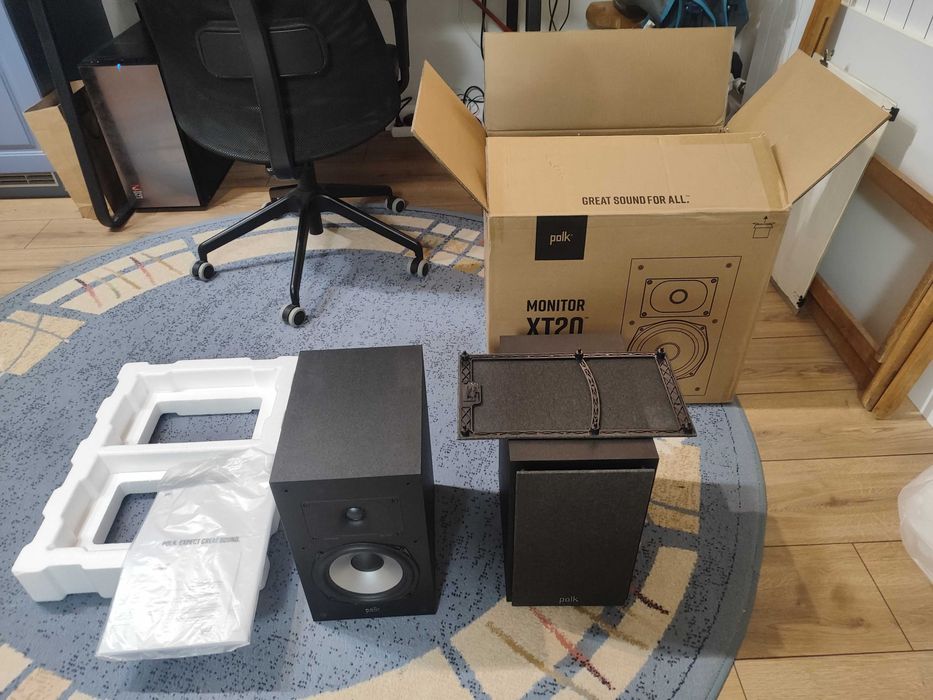 Тонколони букшелф POLK XT20