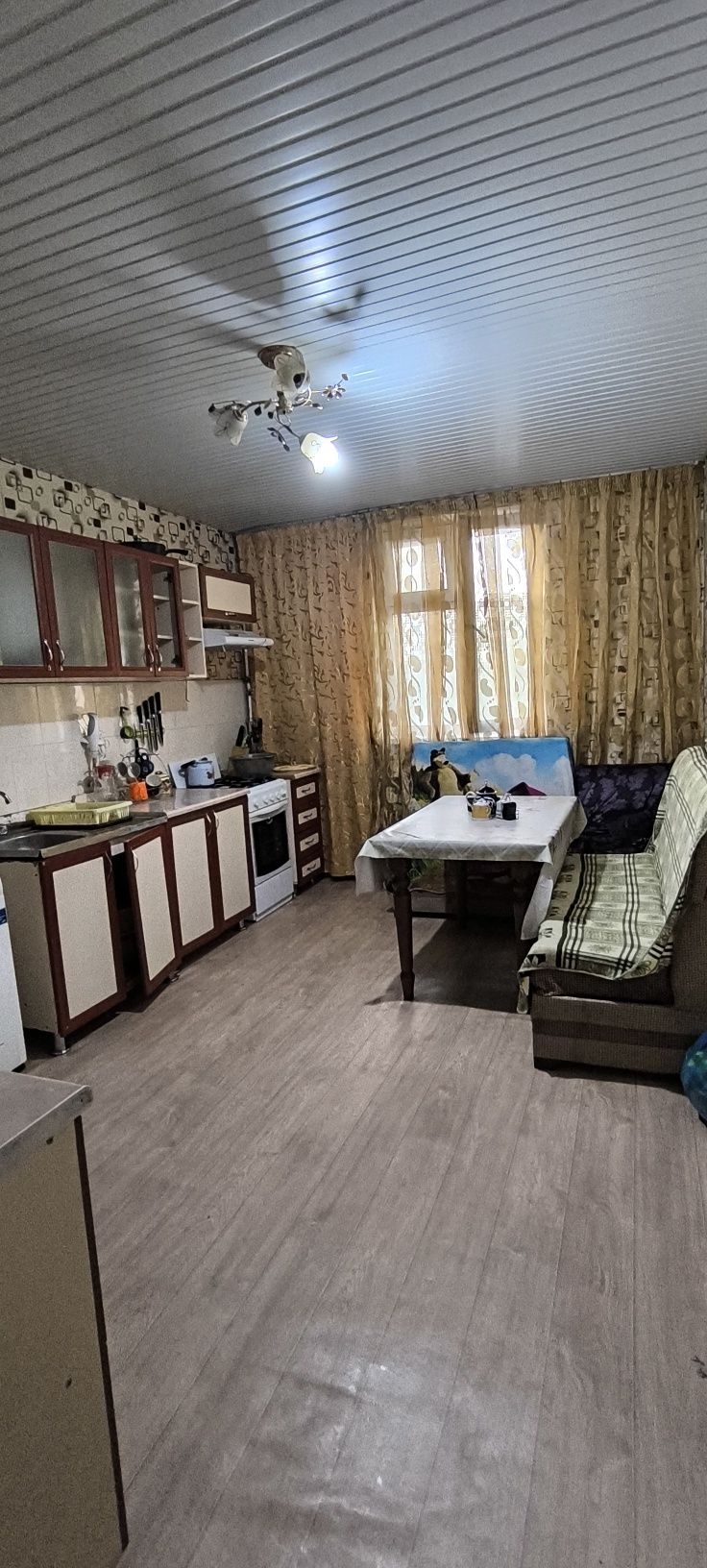 Продаю 2х ком кв  М. Куйлюк-1, 94 КВ. М