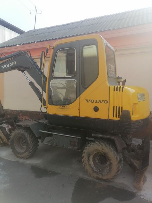 VOLVO 2002 йил сотилади