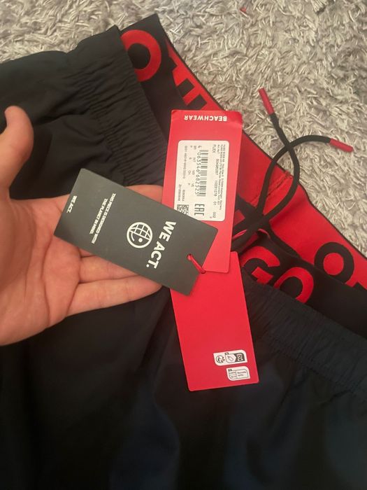 Șort cu plasa Hugo original!!!