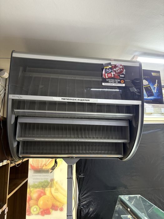 Продавам стилаж за цигари