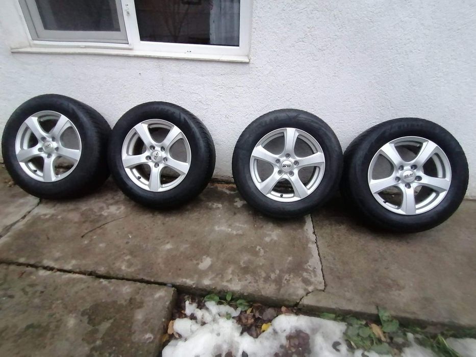 Jante aliaj BM Racing R16  5x112 cu anvelope de Iarna