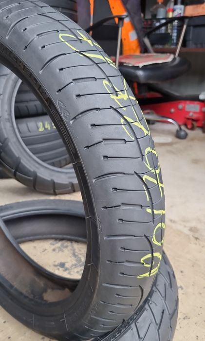 Anvelopa Moto Michelin 120/70 ZR17 Stare Impecabilă.