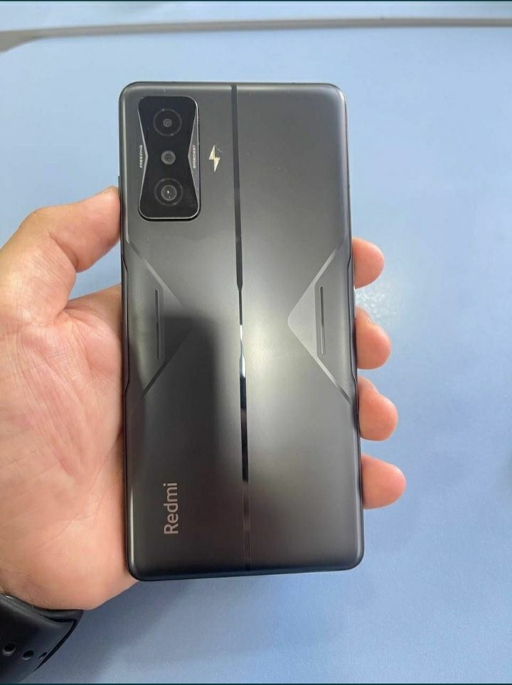 Redmi K50 yangi karopka dokment