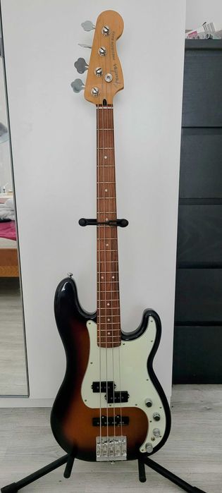 Vând Fender Player Plus Active PJ Precision Bass