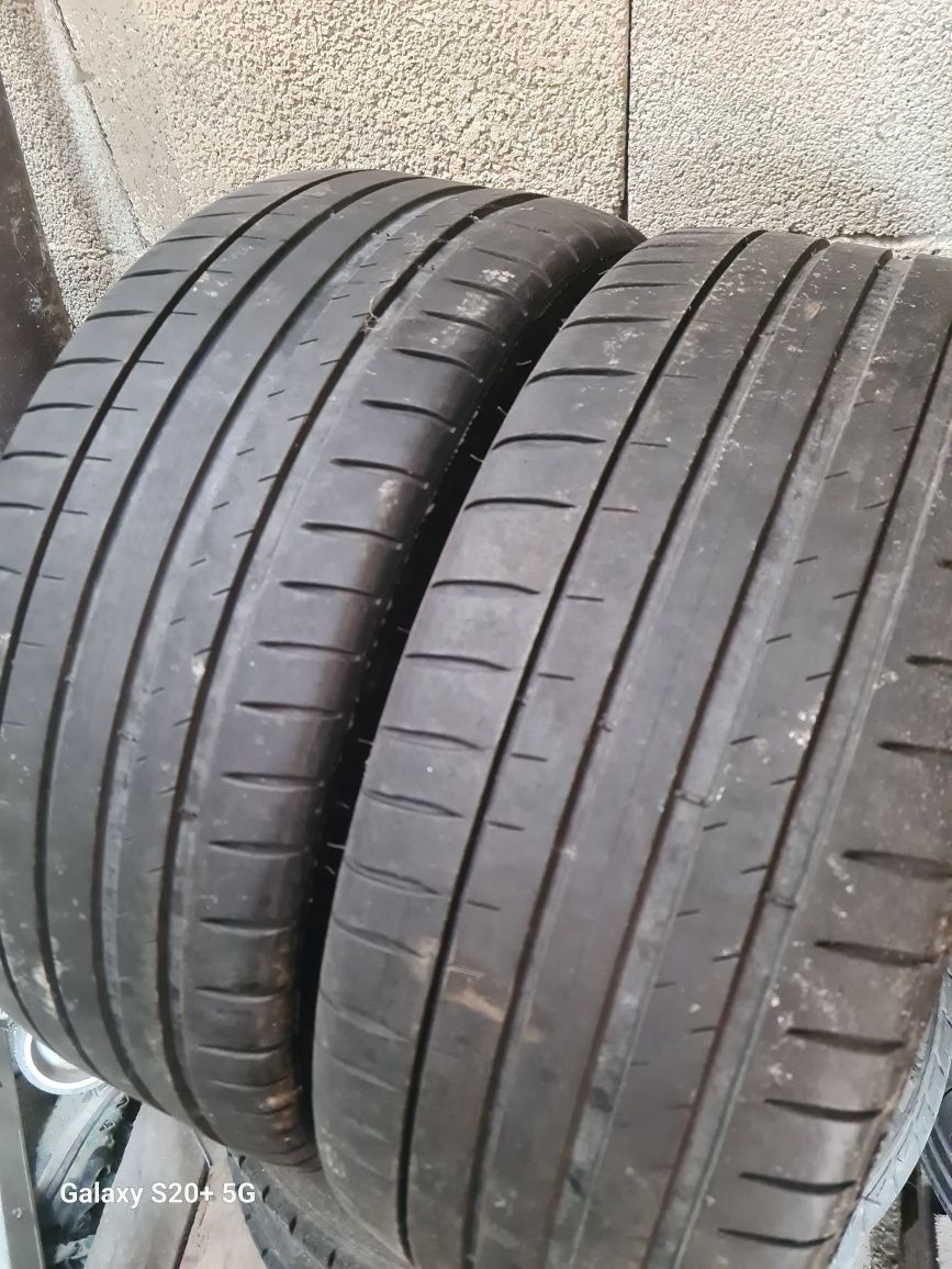 205/40R18 Michelin