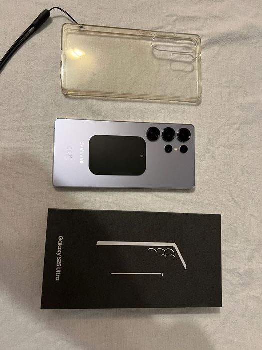 Samsung S25 Ultra, 256GB, Titanium Silverblue.