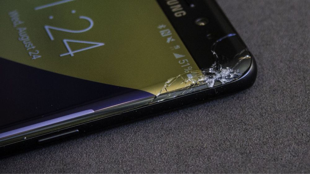 Înlocuire Sticlă / Display Samsung A10 A20 A21 A33 A15 A14 A70 A71 etc