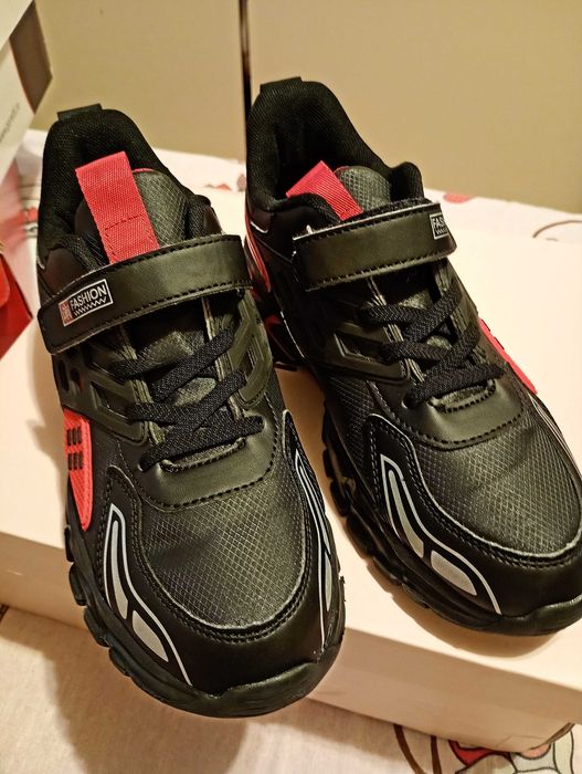 Adidași superbi unisex Nr.38