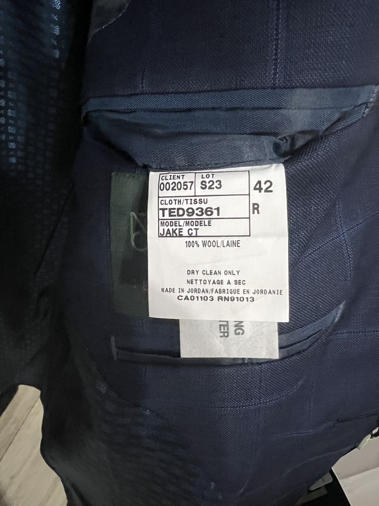 Costum barbati Ted Baker din lana marimea 42 R