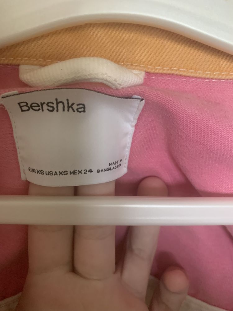 Късо дънково яке Bershka