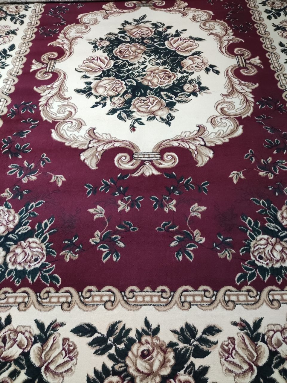 Продаётся ковёр отличное состояние