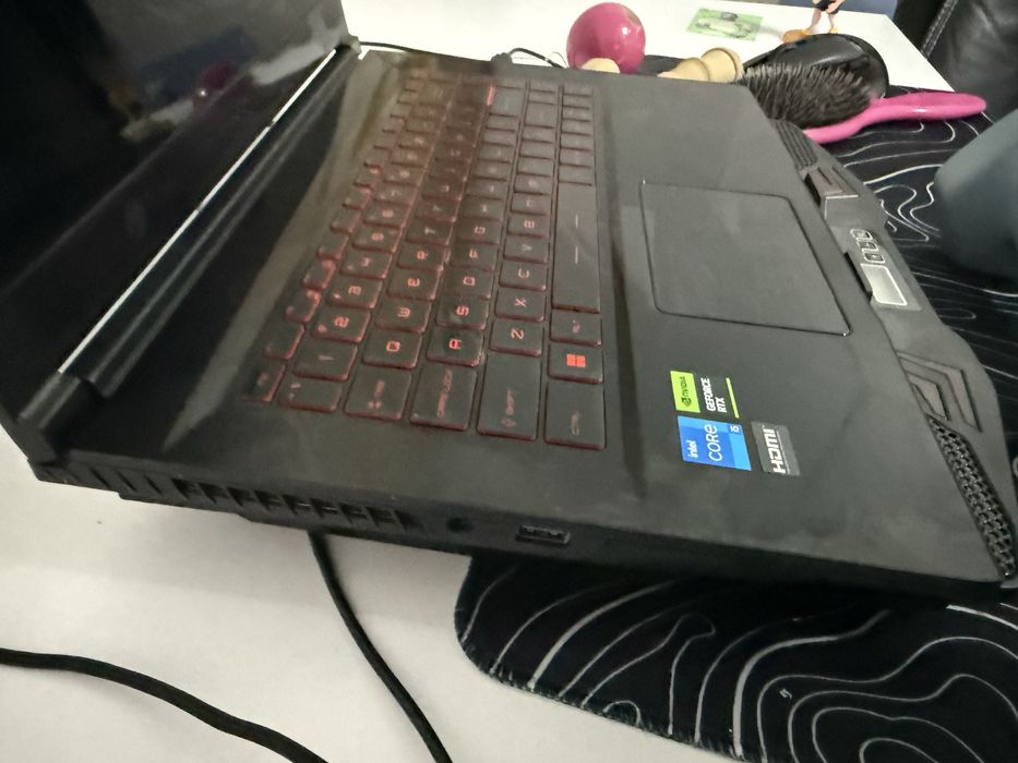 Laptop Msi bun si tare