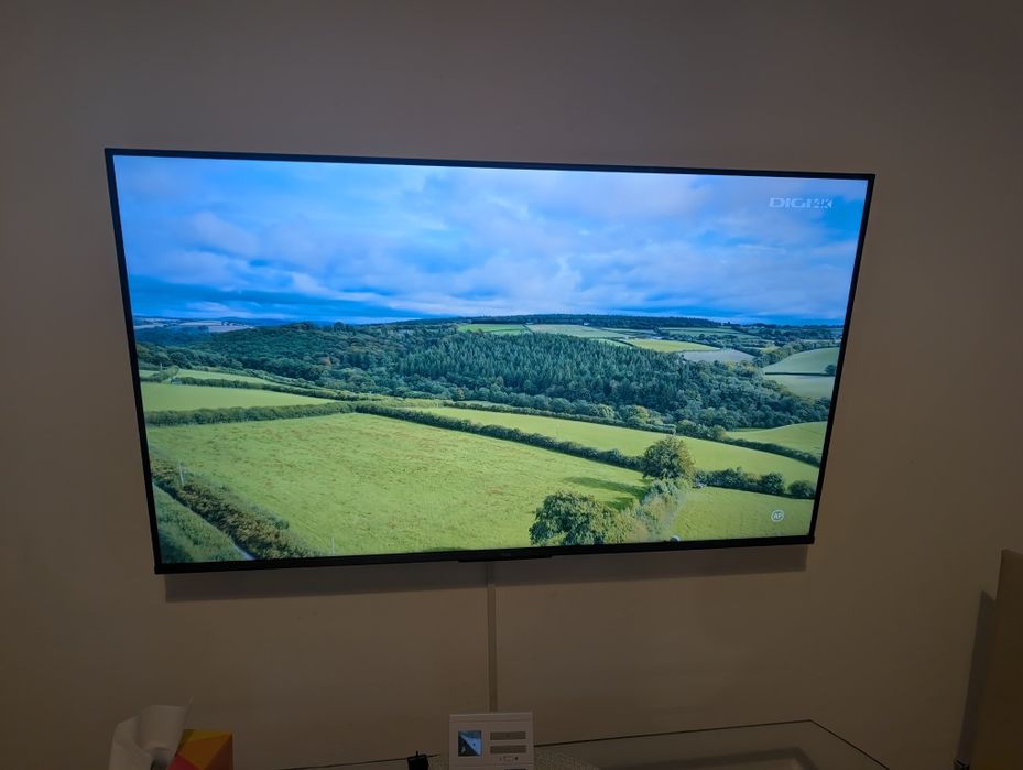 Televizor Smart QLED 4K TCL 43C645 - Stare Impecabilă, Garanție!