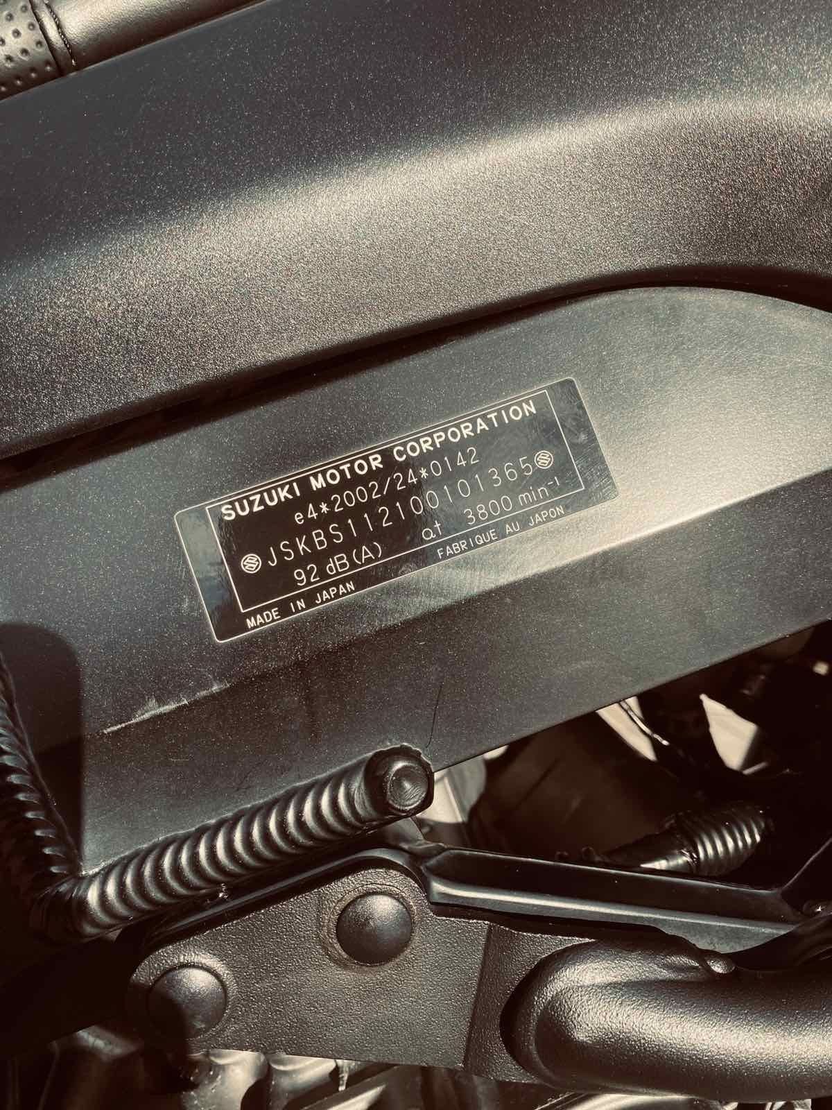 Kawasaki KLV Suzuki V-Strom 1000 DL 1000