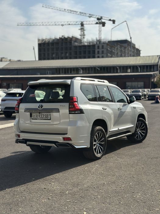 Toyota Land Cruiser 2021 Oq Ful J150