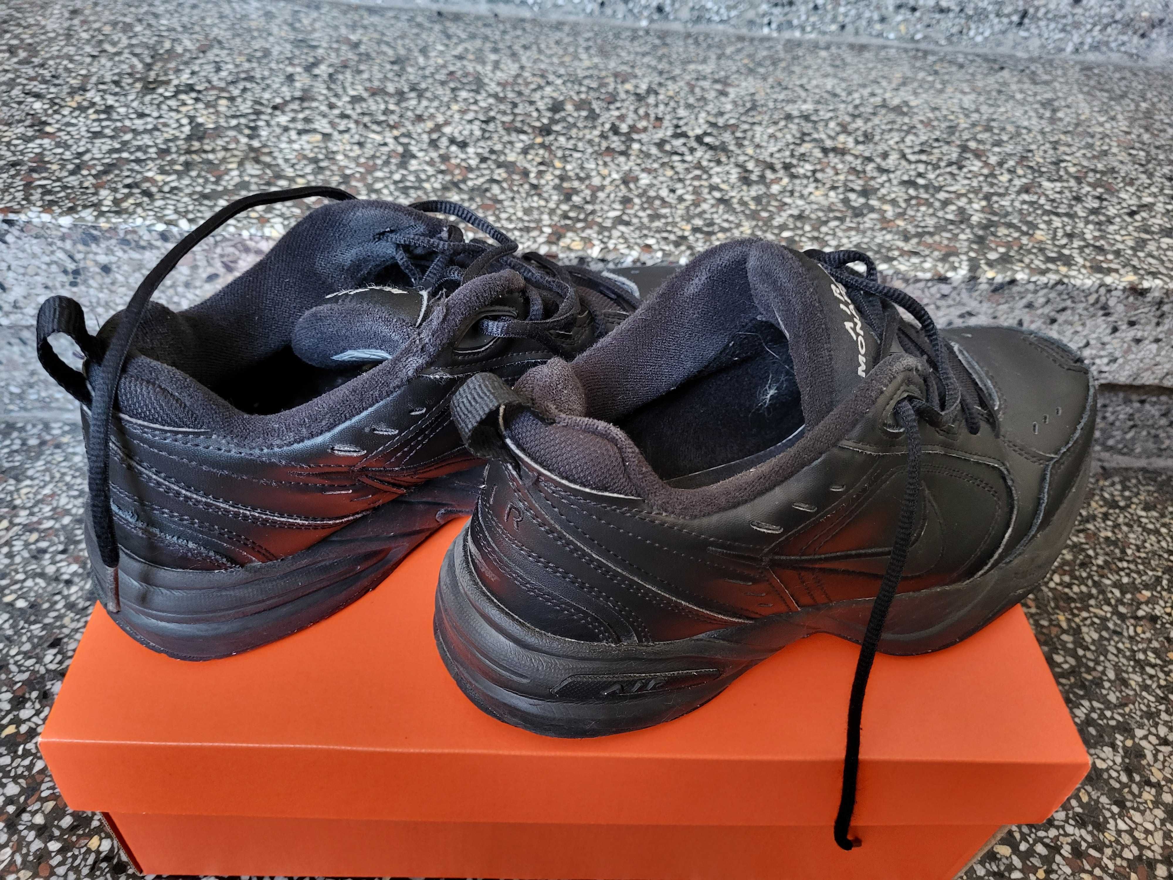 Маратонки мъжки Nike Air Monarch IV