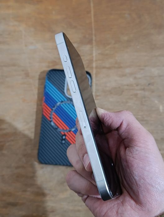 Продаю СРОЧНО iPhone 15 Pro Max 512/dual sim