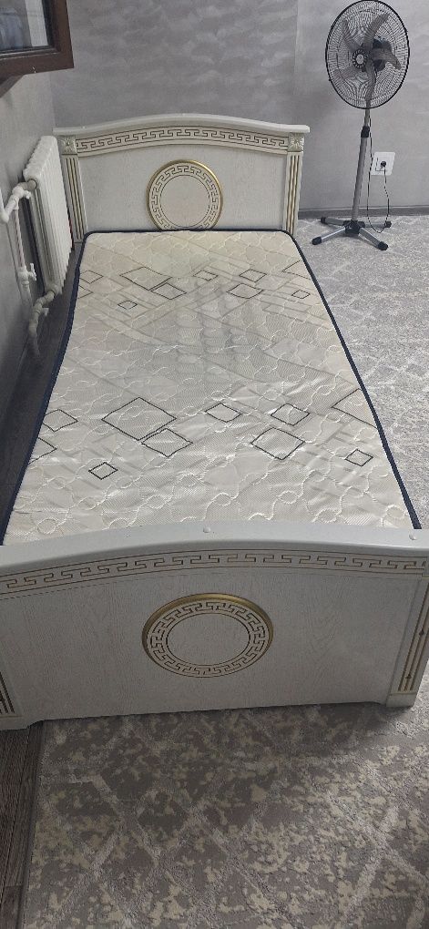 1 Спальная кровать VERSACE