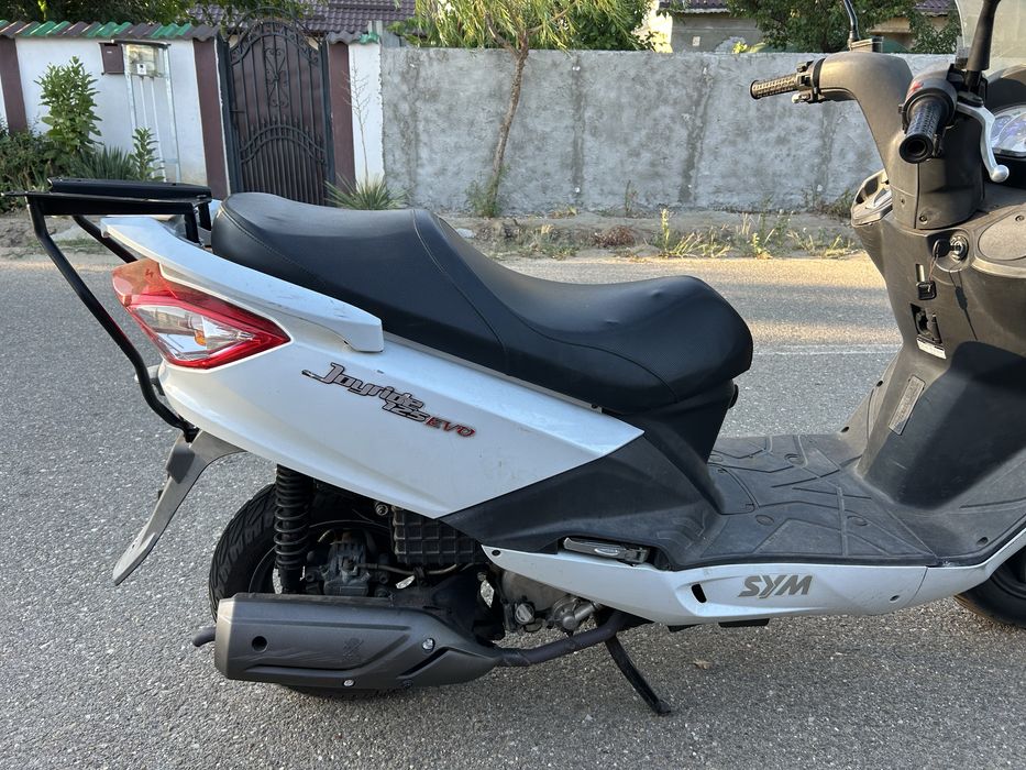 SYM 125 Scuter 125.