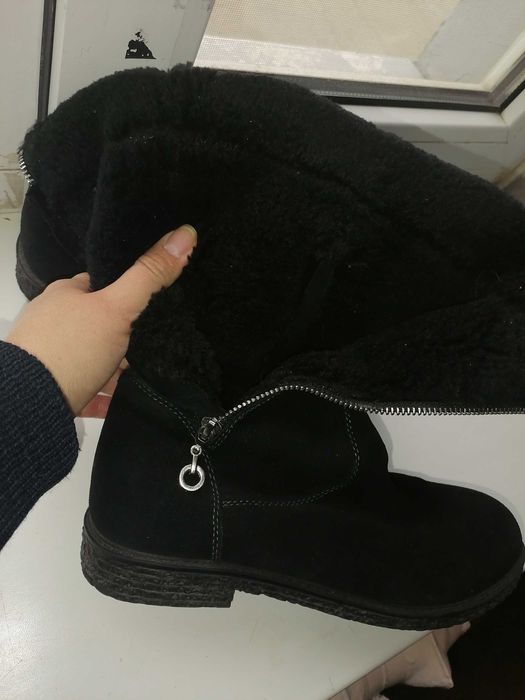 Натуральные сапоги зимние замшевые 40 размер