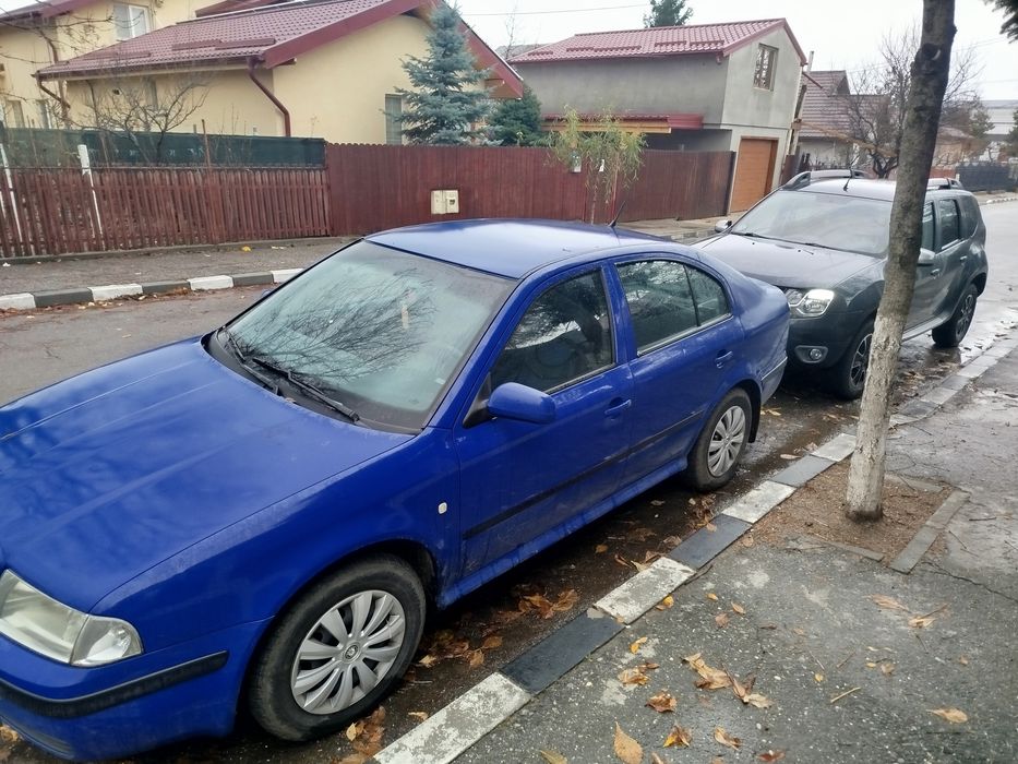 Vând SKODA Octavia