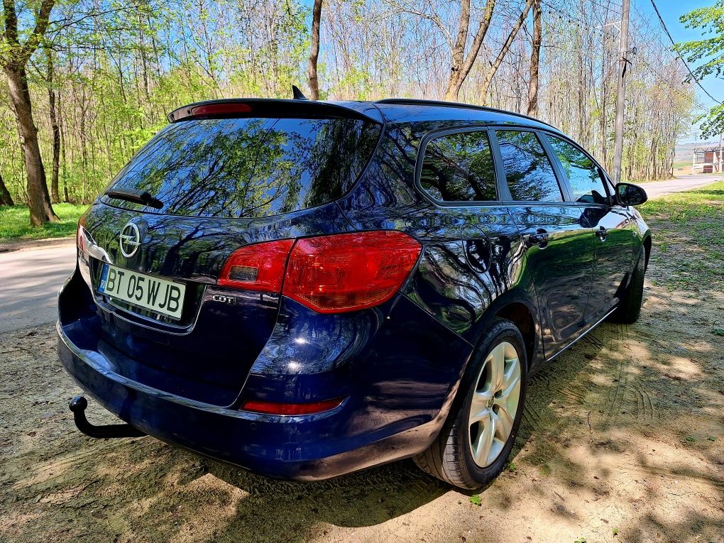 Opel Astra j sports