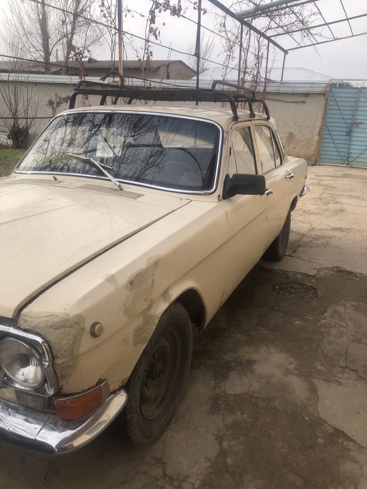 GAZ  2410  Volga