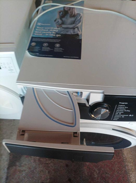 Комбиниран електроуред Пералня и Сушилня Електролукс, Термо Помпа.2023