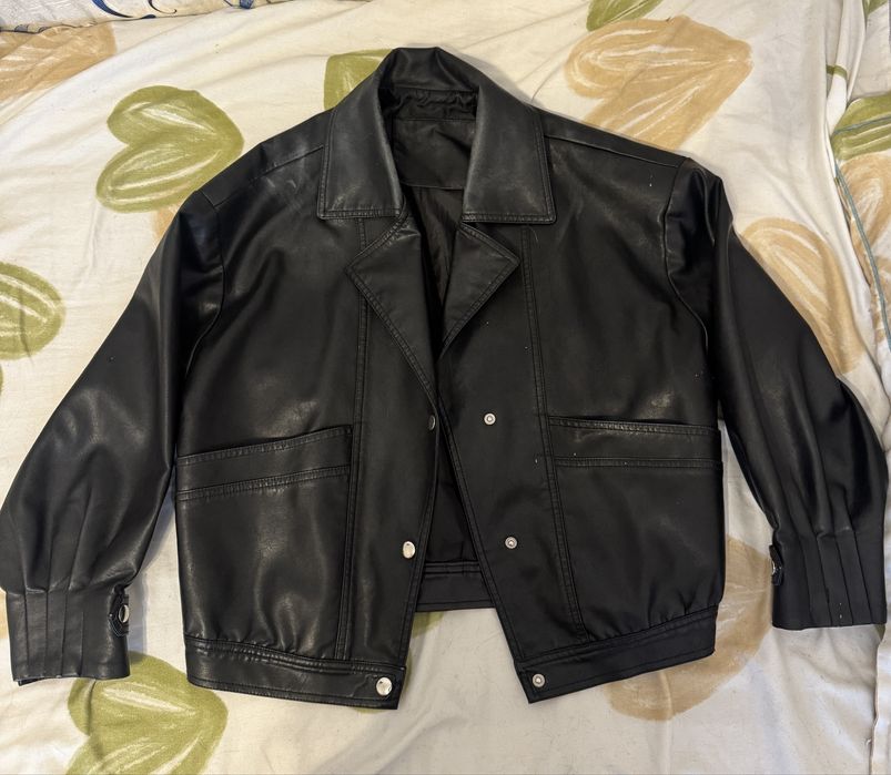 Кожаная куртка женская