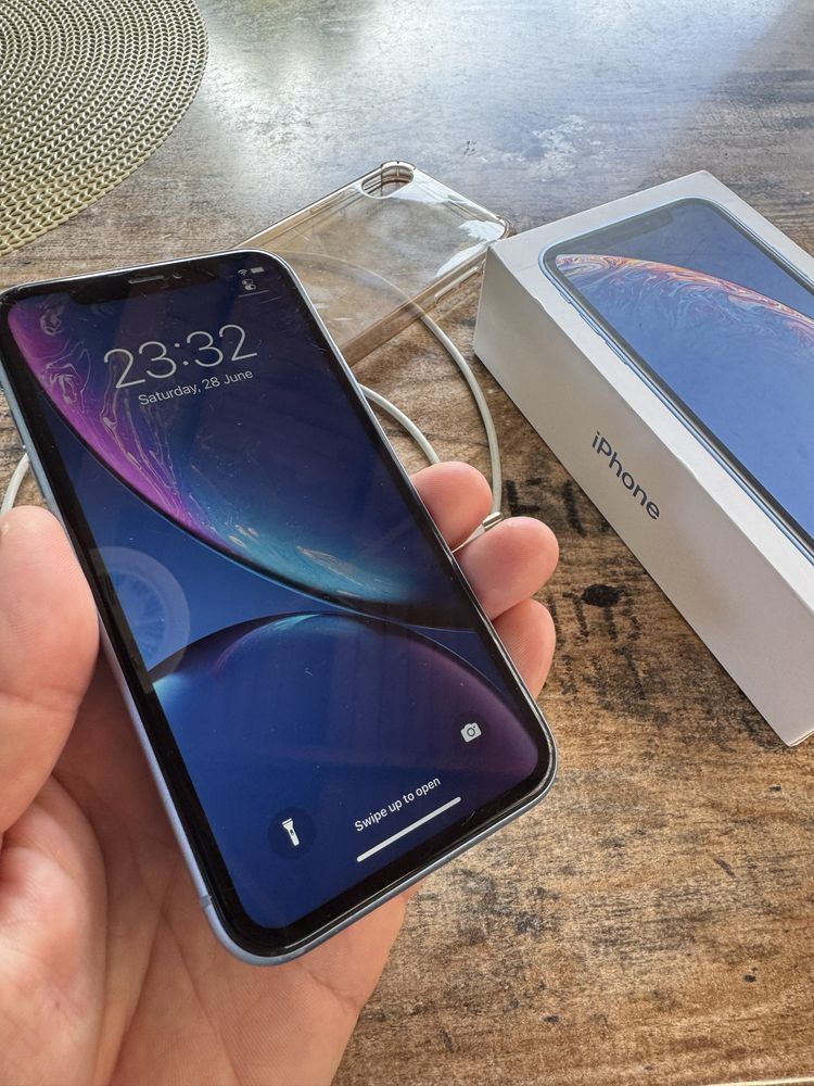 iPhone XR 128 GB blue