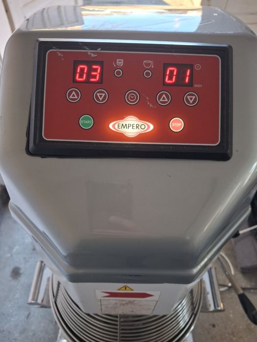 Malaxor planetar 40 litri Empero