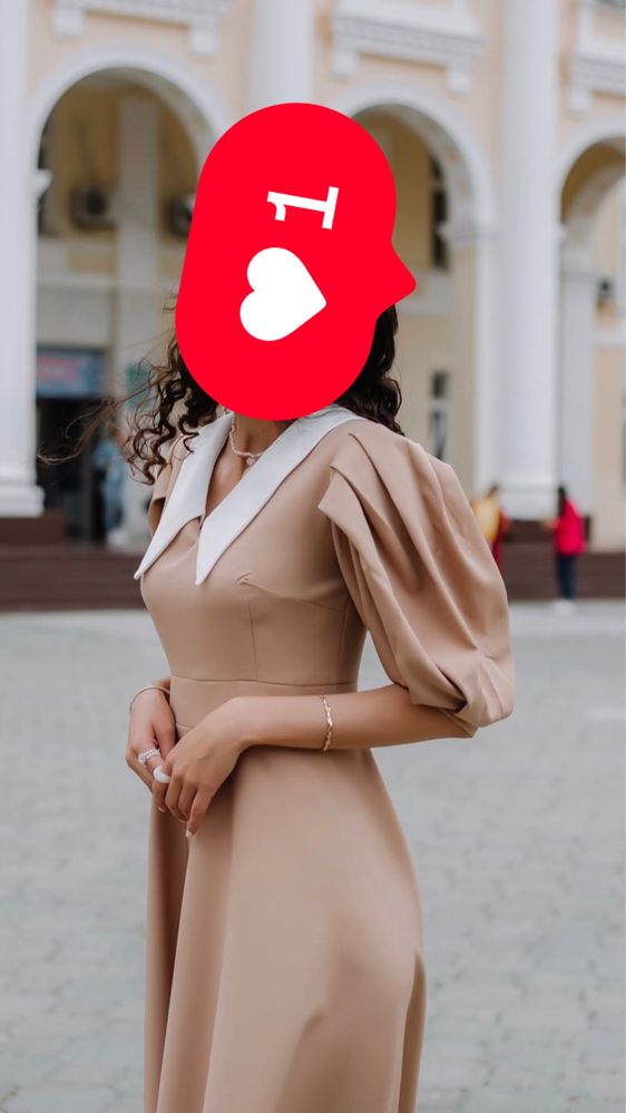 Платье элегатное бежевое