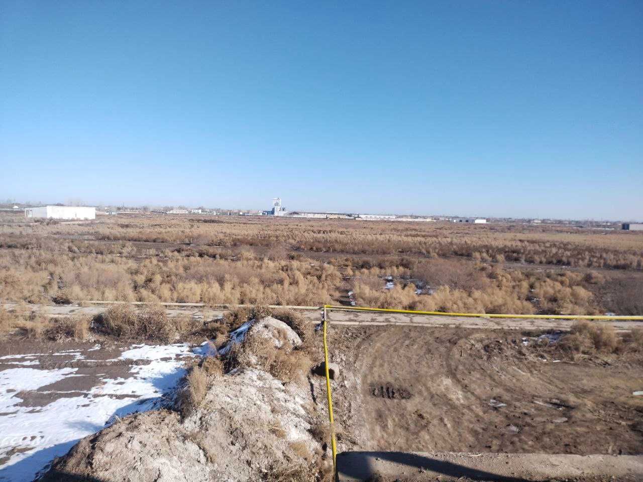Земельный участок со строениями