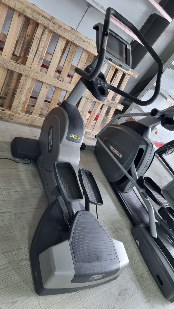 Bicicleta eliptica Technogym cardio wave