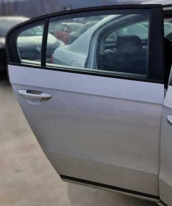 Portiera spate stanga dreapta VW Passat B7 2.0D 2011